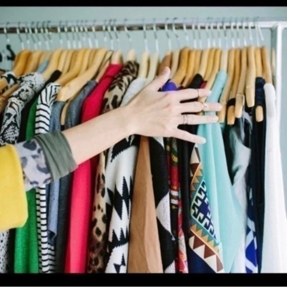 🌺🌺. Re-Seller's Mystery Box 5 Items.  All NWT Items. 🌺🌺​​​ - Picture 2 of 3